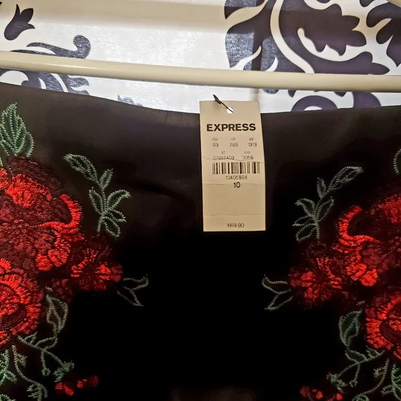 Express Mini Skirt NWT - Picture 2 of 9